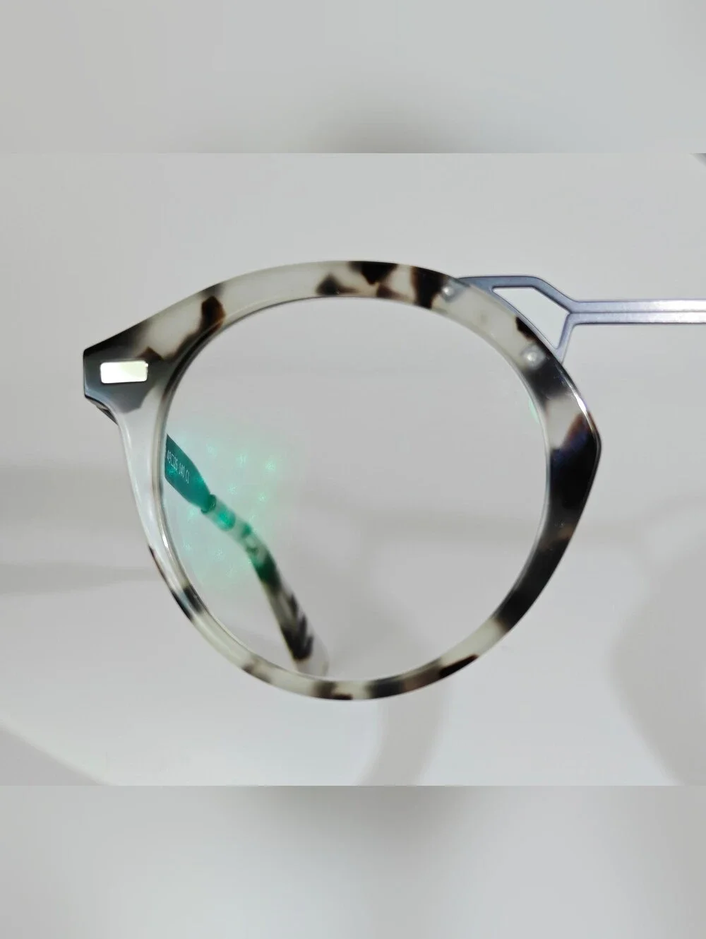 Trekker. Round Tortoiseshell Metal-Bridge Eyeglasses - Gray/Black